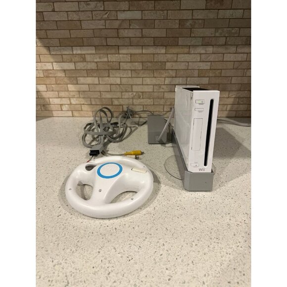 White Nintendo Wii Console and 2 cables Only Model No. RVL 001(USA) tested/works - Picture 1 of 5